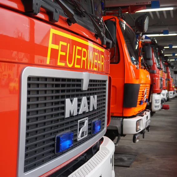 Fahrzeughalle Seite 41-1